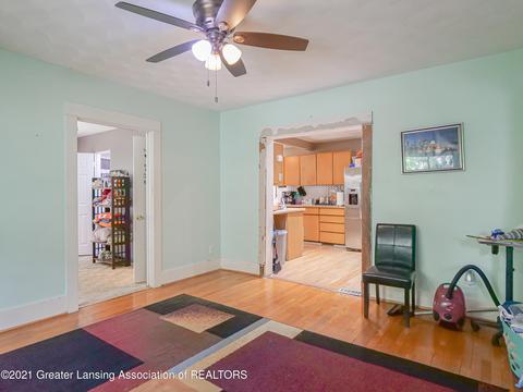 1024 Britten Ave, Lansing, MI 48910 photo 18