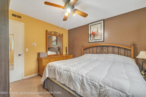 6233 Marscot Dr, Lansing, MI 48911 photo 18