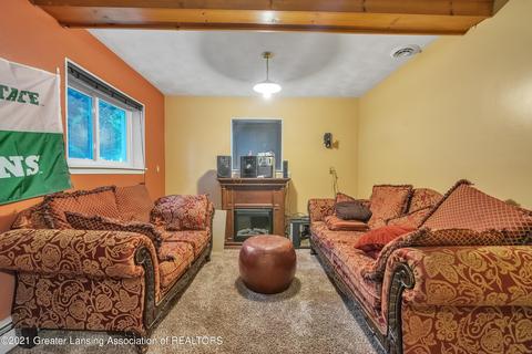 6233 Marscot Dr, Lansing, MI 48911 photo 25