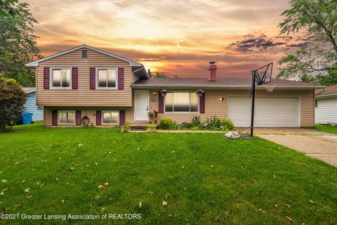 6233 Marscot Dr, Lansing, MI 48911 photo 1
