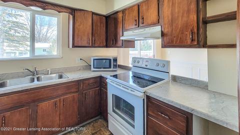 6233 Marscot Dr, Lansing, MI 48911 photo 14