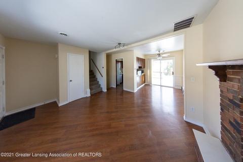 6233 Marscot Dr, Lansing, MI 48911 photo 7