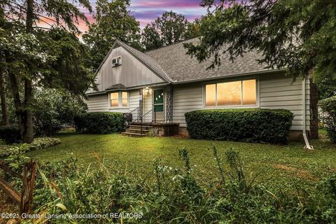 201 E Cavanaugh Rd, Lansing, MI 48910 photo 2