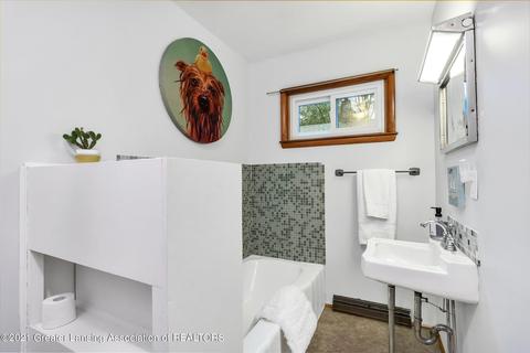 201 E Cavanaugh Rd, Lansing, MI 48910 photo 23