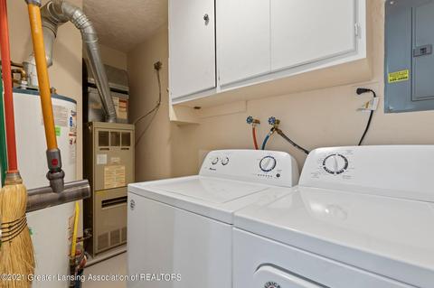 2415 Lyons Ave, Lansing, MI 48910 photo 19