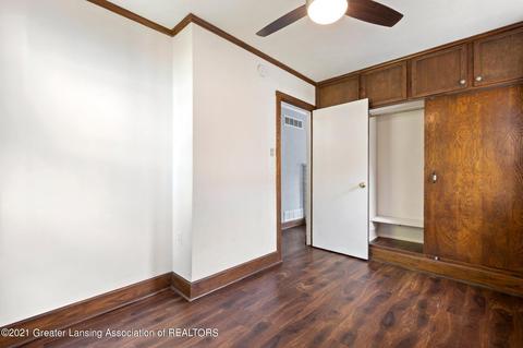 2415 Lyons Ave, Lansing, MI 48910 photo 21