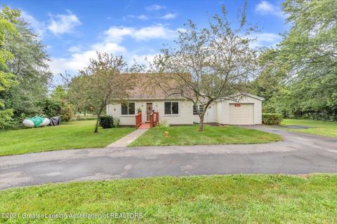 10531 Chandler Rd, Dewitt, MI 48820 photo 3