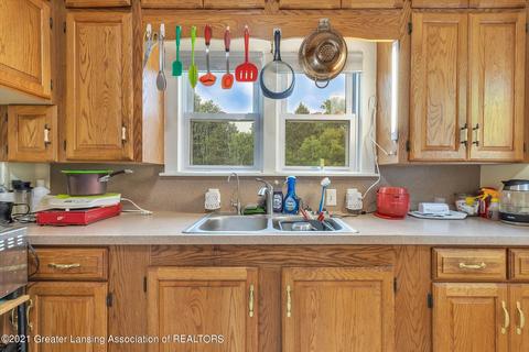 10531 Chandler Rd, Dewitt, MI 48820 photo 18