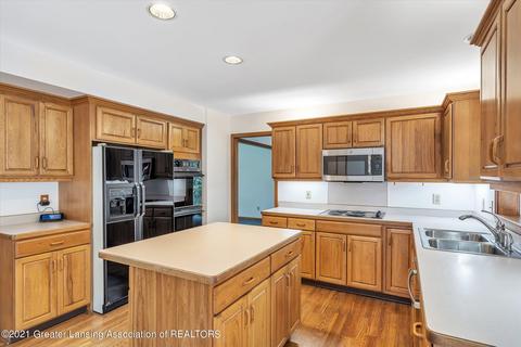 113 Rivergate Ln, Dewitt, MI 48820 photo 15