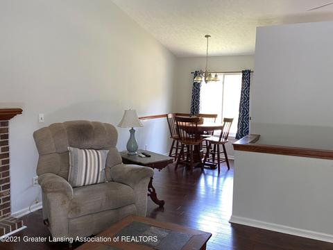 333 Corral Path, Lansing, MI 48917 photo 4