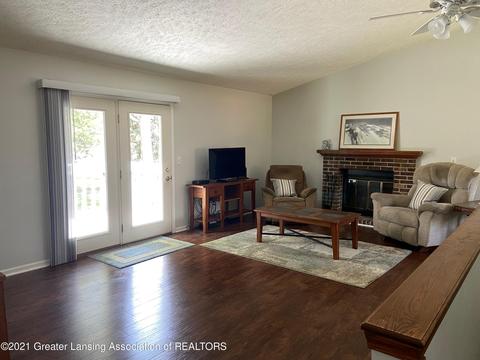 333 Corral Path, Lansing, MI 48917 photo 2