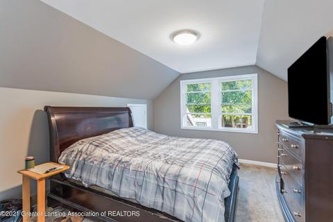 10204 M-52, Perry, MI 48872 photo 14