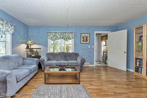 2110 Devonshire Ave, Lansing, MI 48910 photo 6