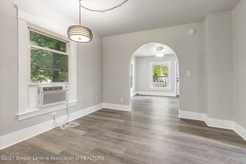 1834 Davis Ave, Lansing, MI 48910 photo 8
