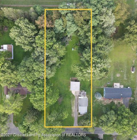 126 Hackett St, Jackson, MI 49202 photo 3