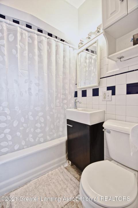 126 Hackett St, Jackson, MI 49202 photo 8