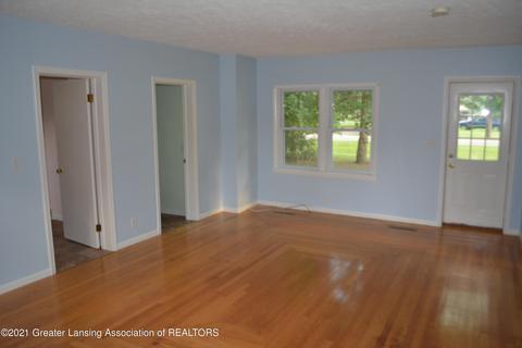 8300 W Herbison Rd, Eagle, MI 48822 photo 7