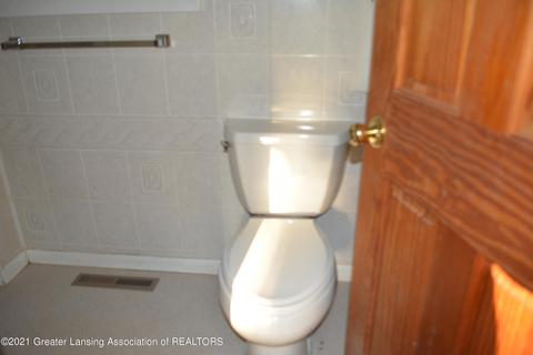 8300 W Herbison Rd, Eagle, MI 48822 photo 12