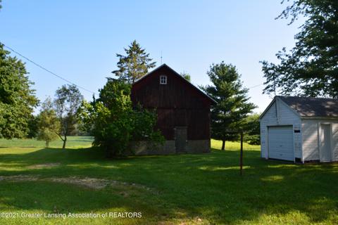 8300 W Herbison Rd, Eagle, MI 48822 photo 25
