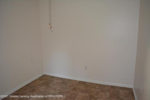 8300 W Herbison Rd, Eagle, MI 48822 photo 10