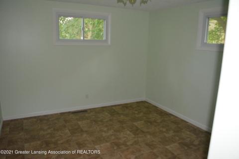 8300 W Herbison Rd, Eagle, MI 48822 photo 9