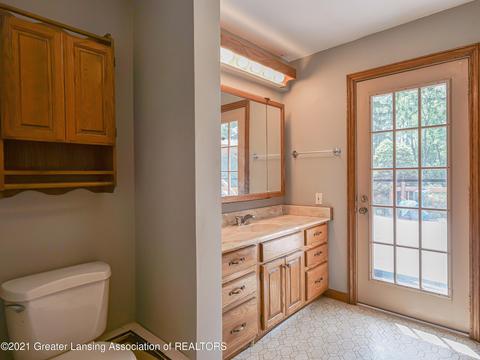 3099 Holt Rd, Mason, MI 48854 photo 11