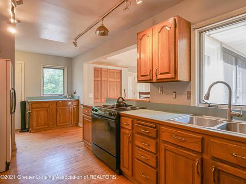 3099 Holt Rd, Mason, MI 48854 photo 4