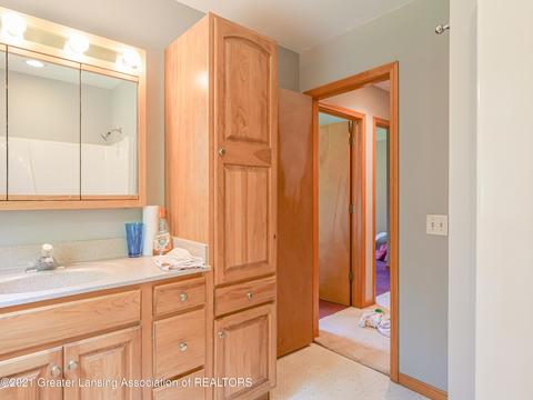 3099 Holt Rd, Mason, MI 48854 photo 10