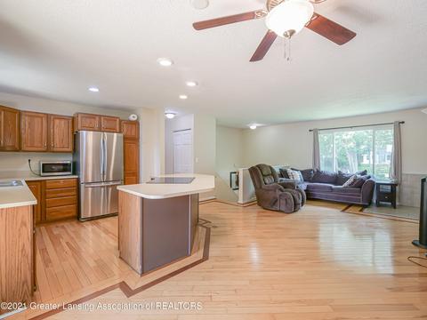 6264 Lake Dr, Haslett, MI 48840 photo 6