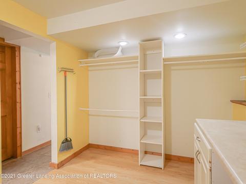 6264 Lake Dr, Haslett, MI 48840 photo 25