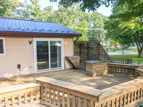 6264 Lake Dr, Haslett, MI 48840 photo 30