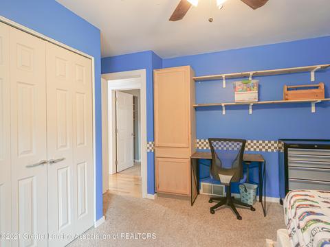 6264 Lake Dr, Haslett, MI 48840 photo 16