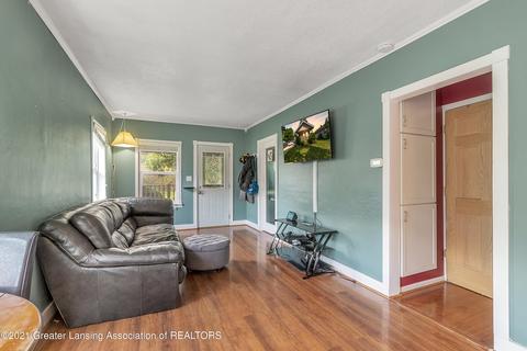 1130 Hapeman St, Lansing, MI 48915 photo 5