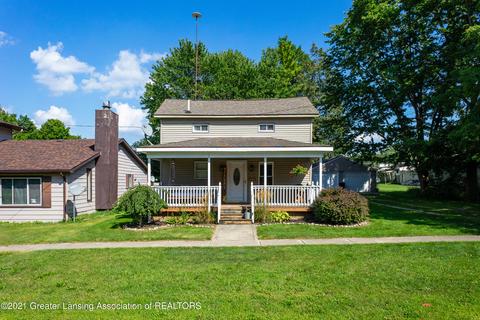 126 N Franklin St, Maple Rapids, MI 48853 photo 1