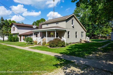 126 N Franklin St, Maple Rapids, MI 48853 photo 3