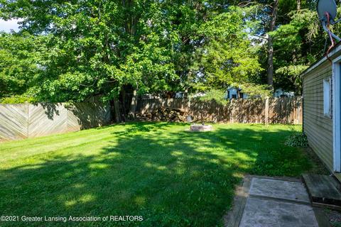 126 N Franklin St, Maple Rapids, MI 48853 photo 6
