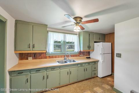 5650 Sleight Rd, Bath, MI 48808 photo 16