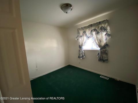 9408 Terry St, Romulus, MI 48174 photo 6