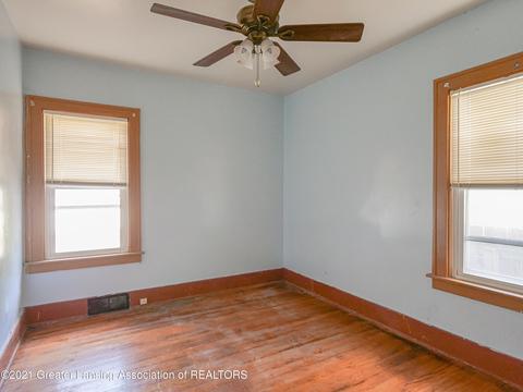 1730 Herbert St, Lansing, MI 48910 photo 13