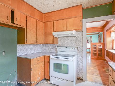 1730 Herbert St, Lansing, MI 48910 photo 4