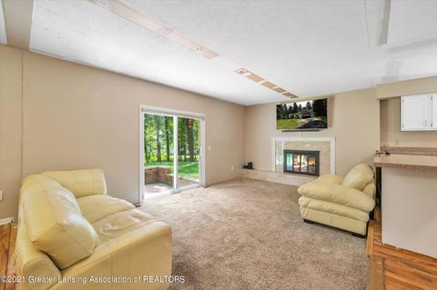 12159 Pine Ridge Dr, Perry, MI 48872 photo 8