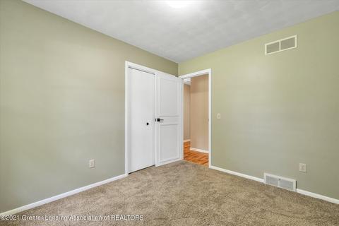 12159 Pine Ridge Dr, Perry, MI 48872 photo 19