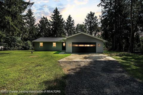 12159 Pine Ridge Dr, Perry, MI 48872 photo 1