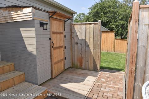 1724 Windsor Pl, Lansing, MI 48910 photo 44