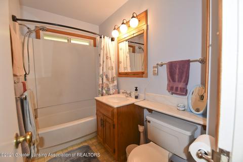 1724 Windsor Pl, Lansing, MI 48910 photo 23
