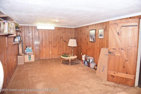 1724 Windsor Pl, Lansing, MI 48910 photo 29