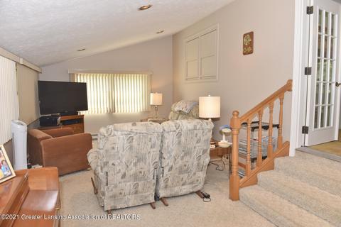 1724 Windsor Pl, Lansing, MI 48910 photo 18