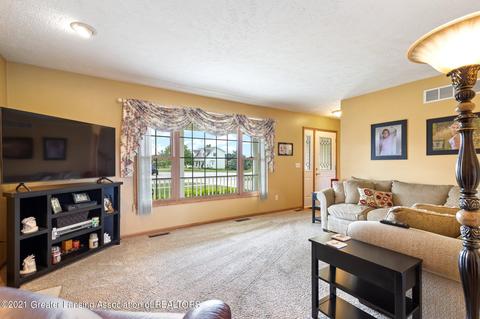 1808 Killarney Dr, Holt, MI 48842 photo 12