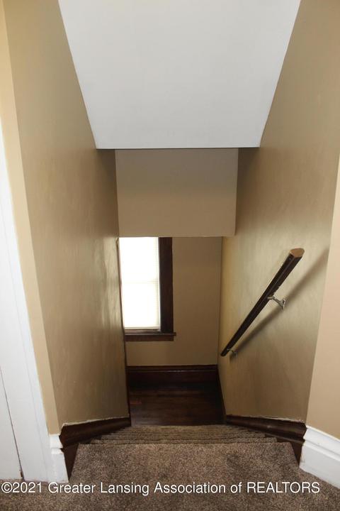 210 Smith Ave, Lansing, MI 48910 photo 28