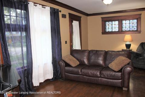 210 Smith Ave, Lansing, MI 48910 photo 6